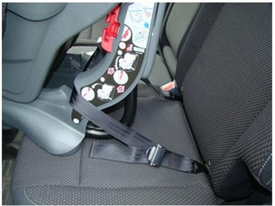 ZUWIT Auto Rücksitze Gurtschnalle Halterung, Zusätzliche Feste Gurtschnalle,  Auto Assistent Zubehör, Freundlich für Kinder und Passagiere (Schwarz x1) :  : Baby