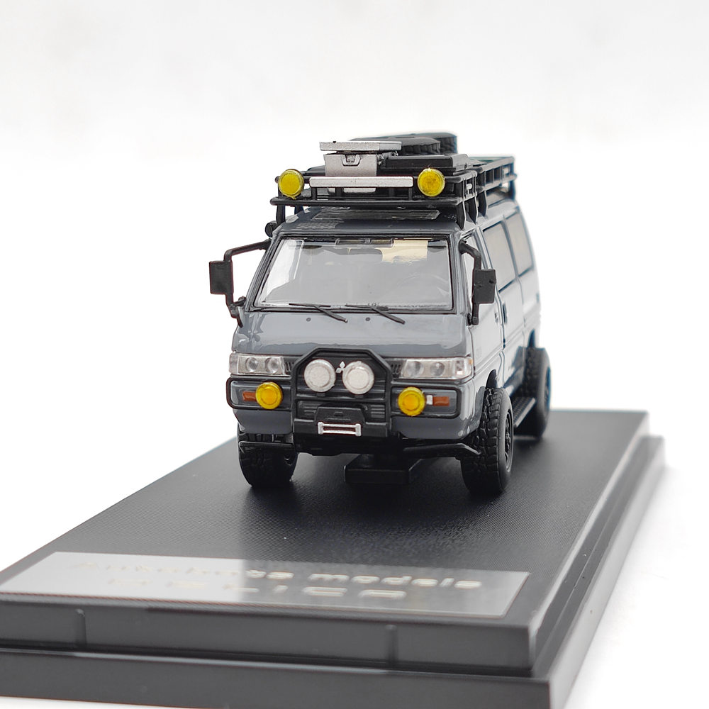Autobots Models 1:64 Delica 4X4 Star Wagon Van Diecast Toys Car