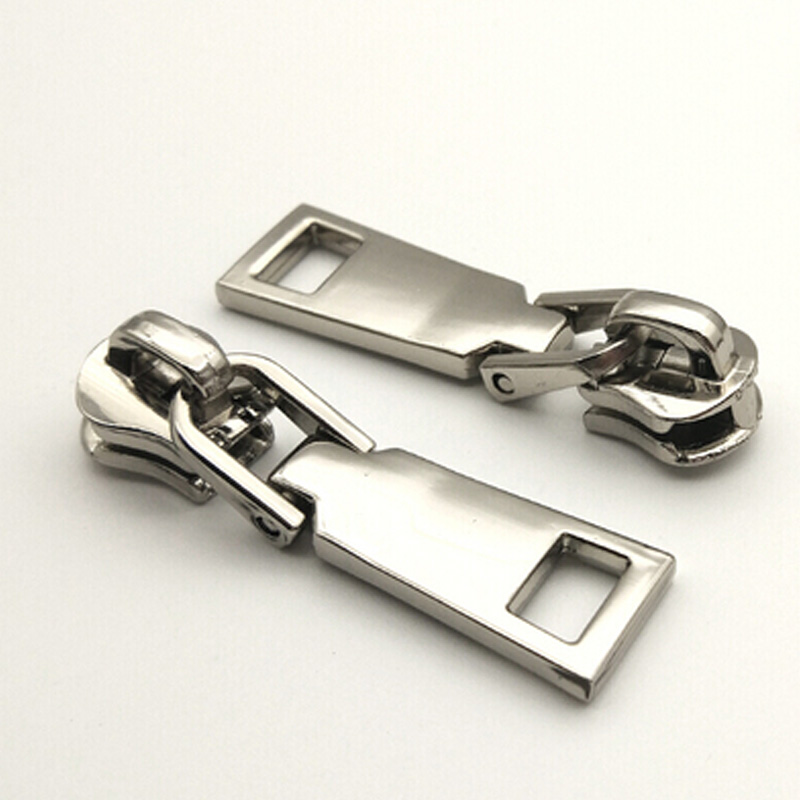 Zip head. Пуллер для молнии металлический. Бегунок для молнии золотой. Zipper head