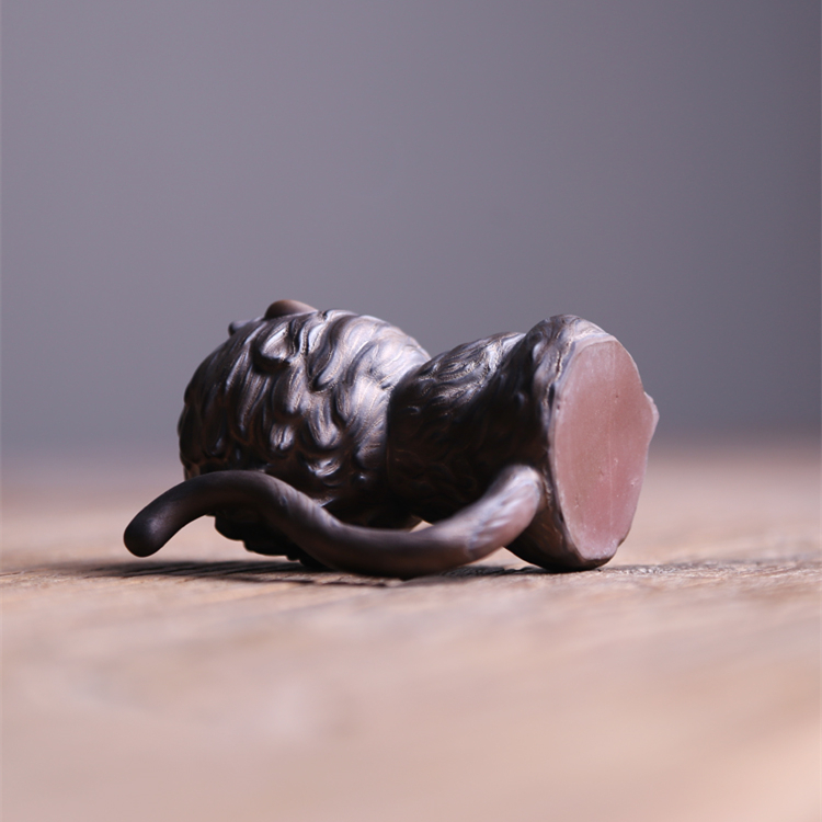 historical human statue yixing zisha purple clay tea pet posture on tea table