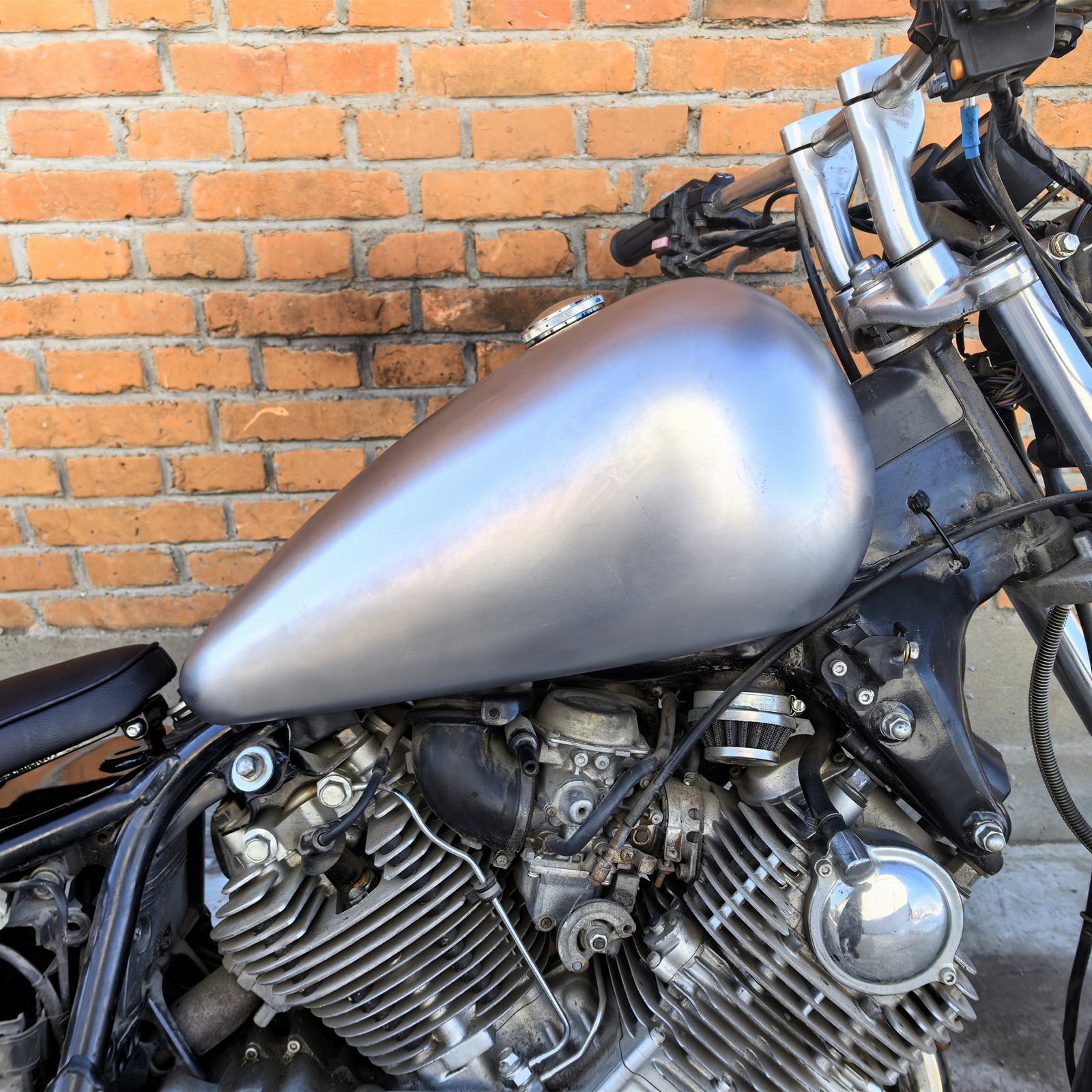 17L Handmade Motorcycle Petrol Gas Fuel Tank For YAMAHA Virago 750