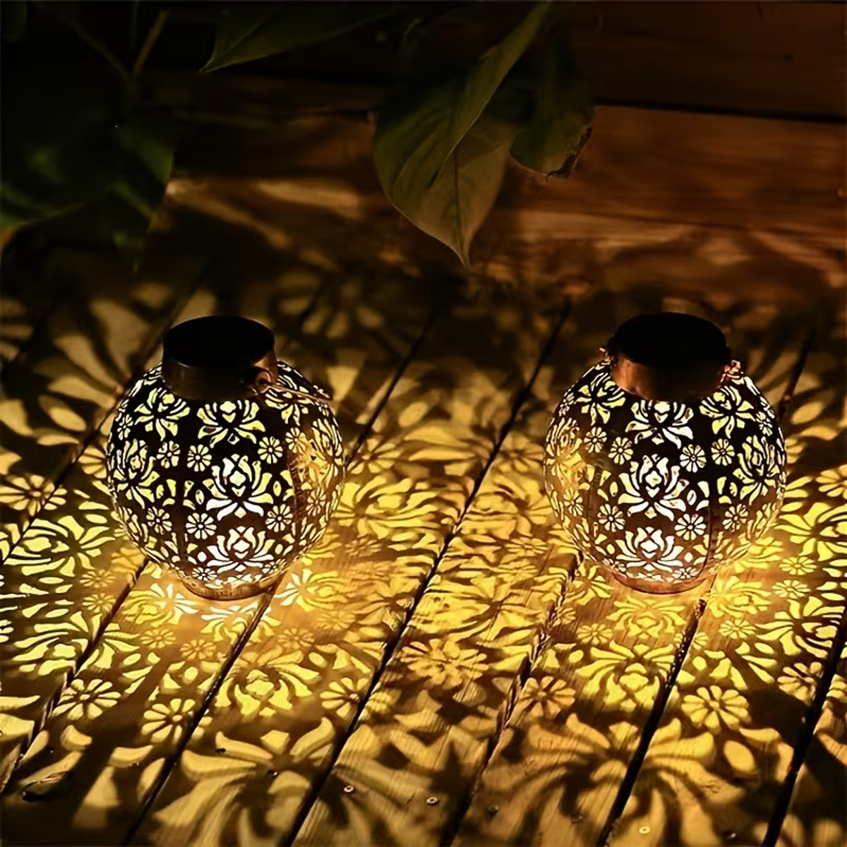 Warm decorative shadow pattern