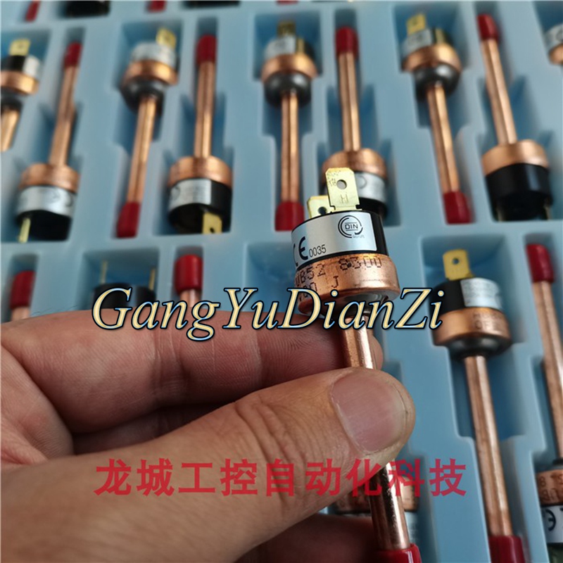 カリーナ　SSPサイン Blue Sapphire Organic Pave Circle Ring | Pasand by ne Quittez pas