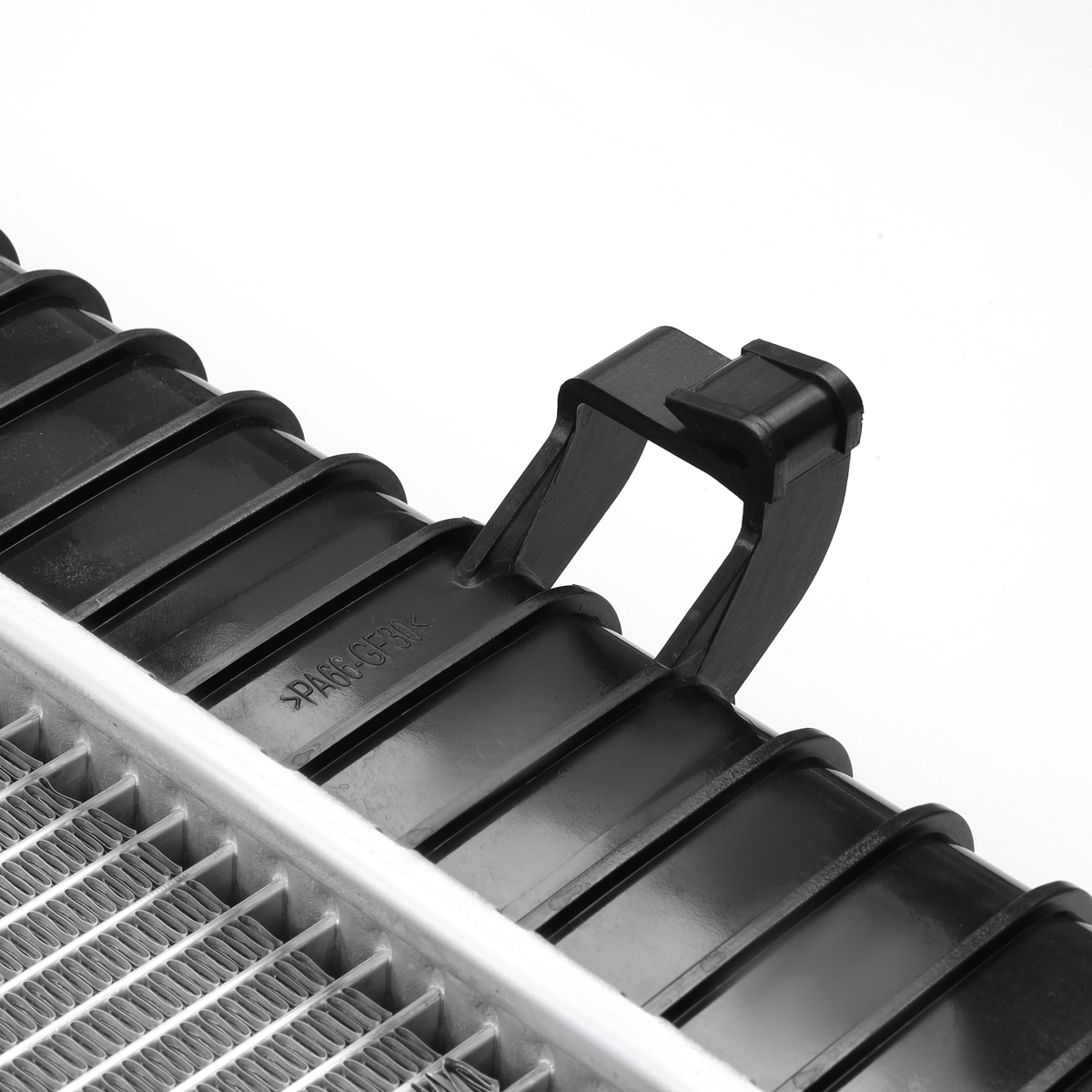 4-Row Aluminum Radiator For Chevy Silverado 1500/2500HD, GMC Sierra, Cadillac Escalade