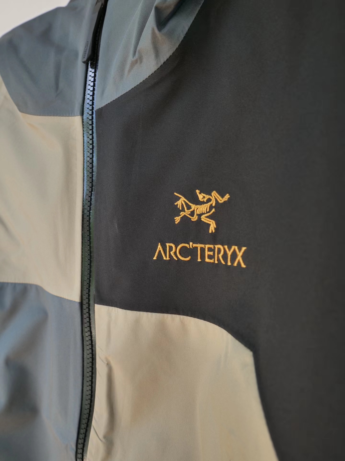 ARC 'TERyxBeta LT Japan Limited edition top ultra