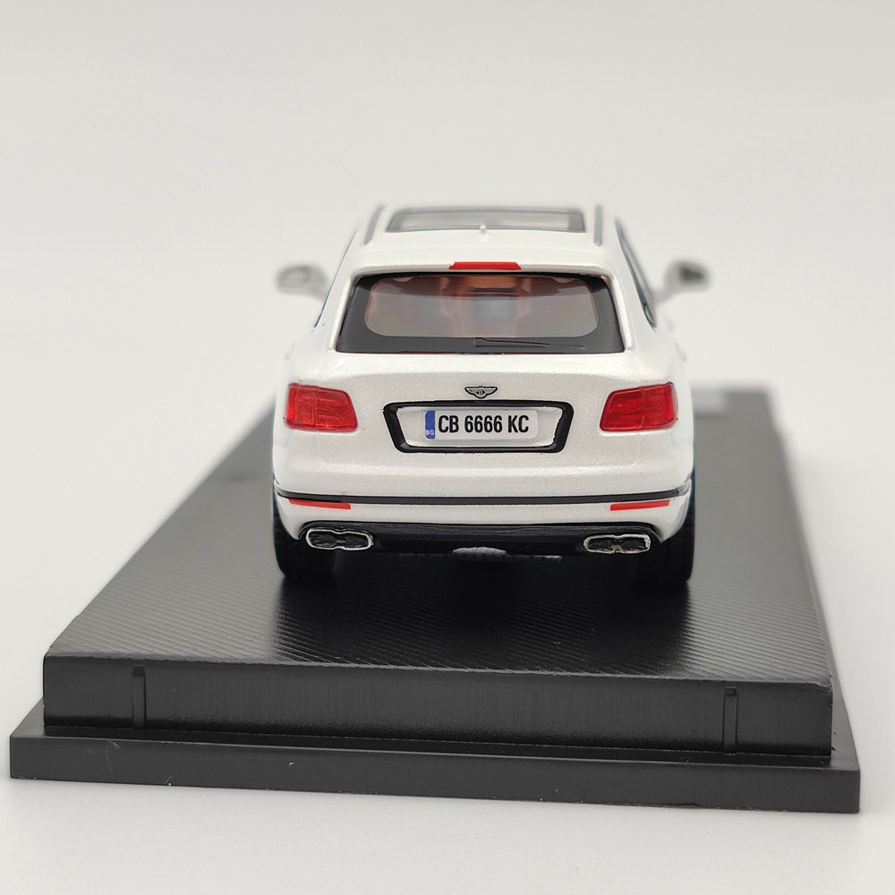 LF 1/64 Bentley Bentayga Diecast Toy Car Model Miniature