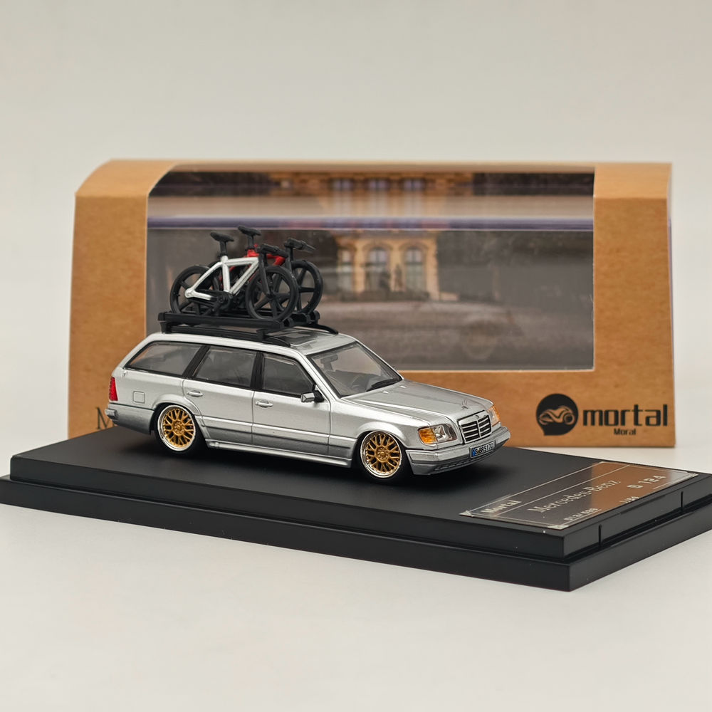 Mortal 1:64 Benz S124 Travel Diecast Toy Car Models
