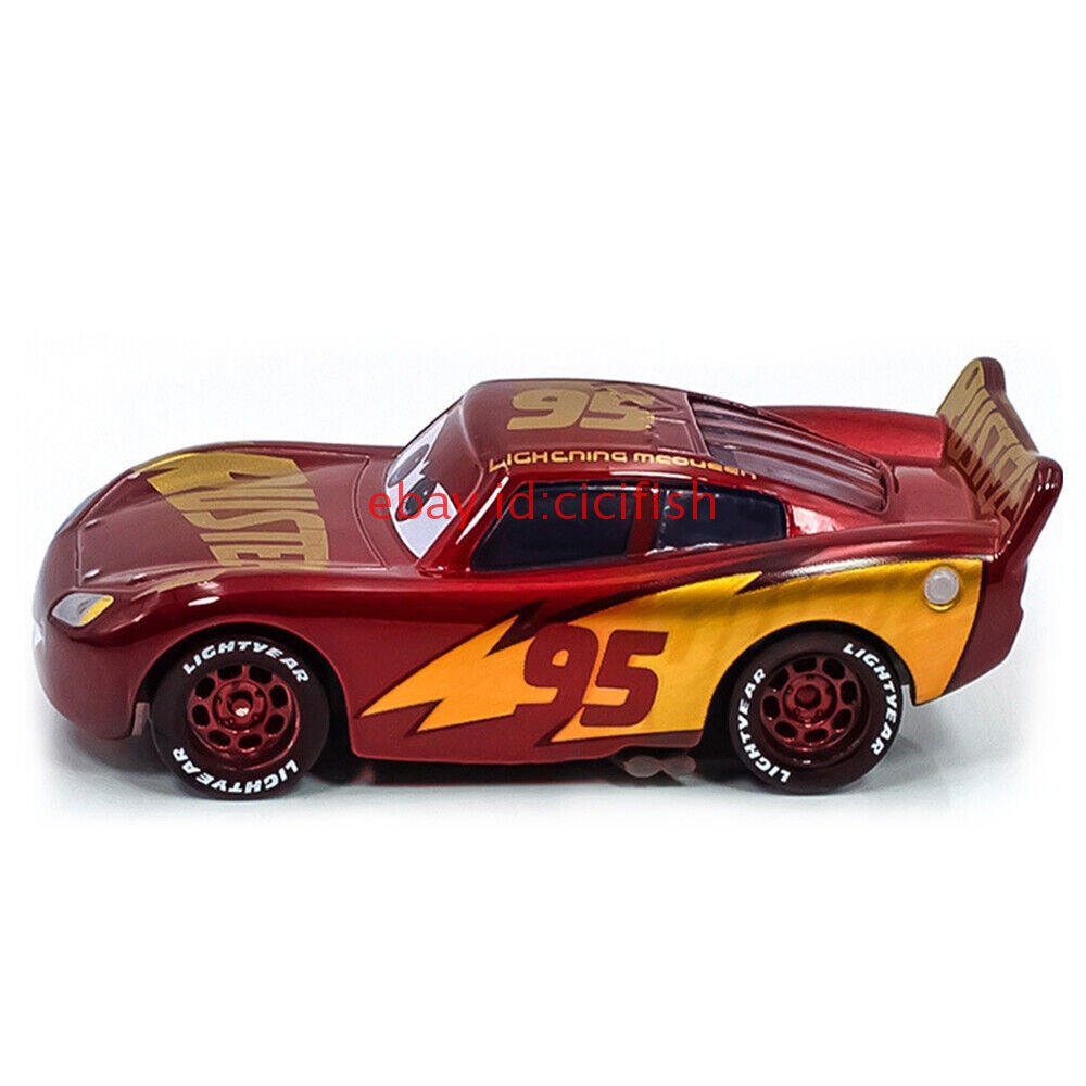 Mattel Disney Pixar Cars 3 No.95 Red Gold Rust-EZE Racing