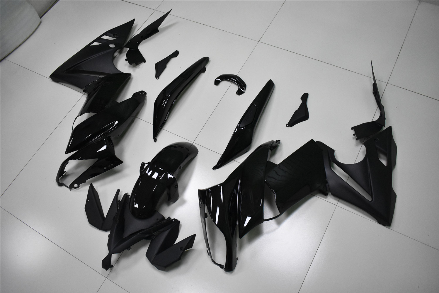 NTU インジェクションフェアリング カワサキ 2011-2015 ZX-10R