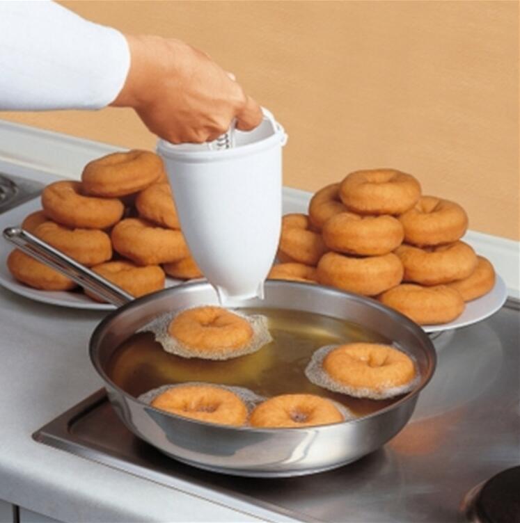 Details about   Plastic Mini Doughnut Manual Maker Mold Kitchen Utensil DIY Tool FREE SHIPPING