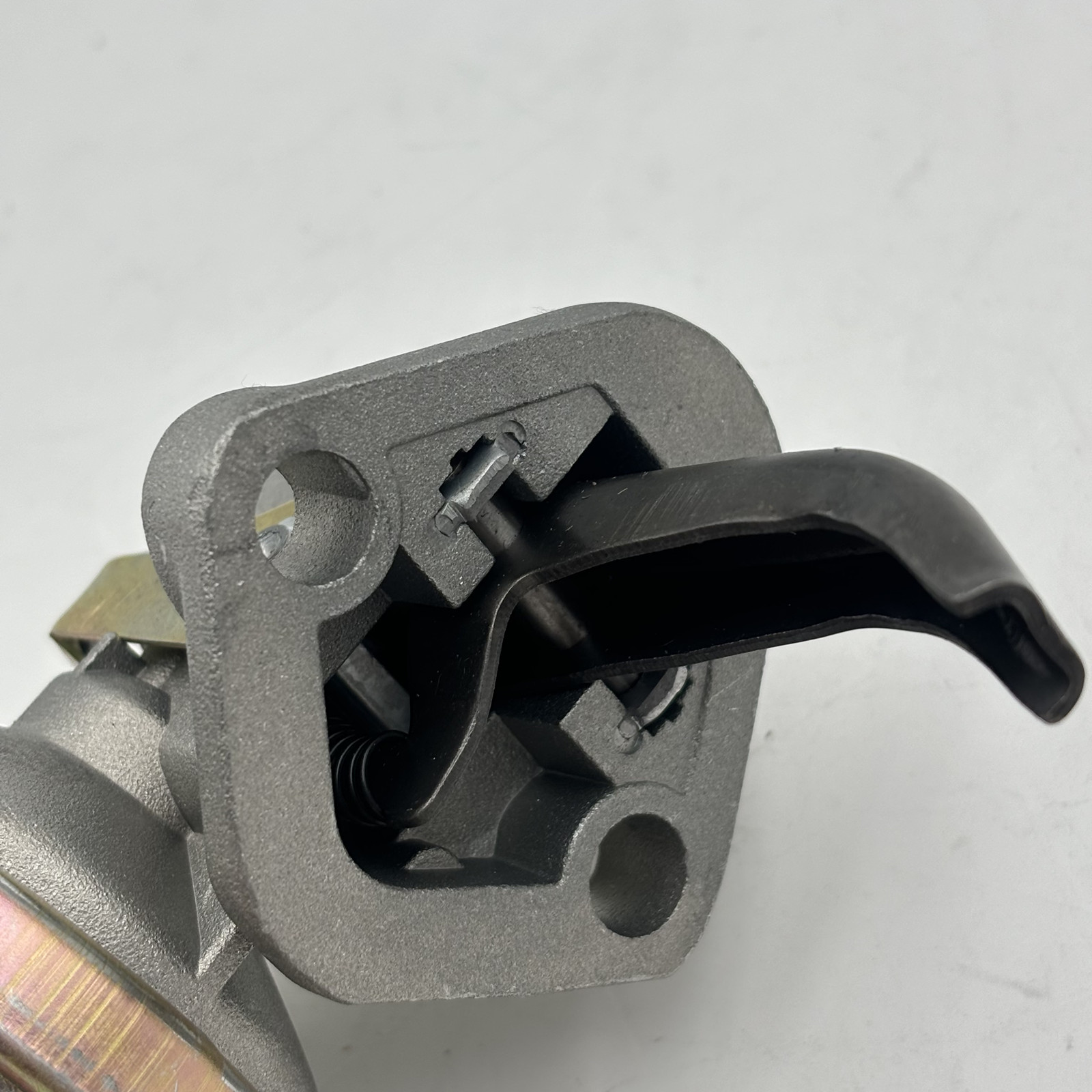 Fuel Feed Pump Hand Pump OEM 3928143 3970880 For Cummins 4BT 6BT