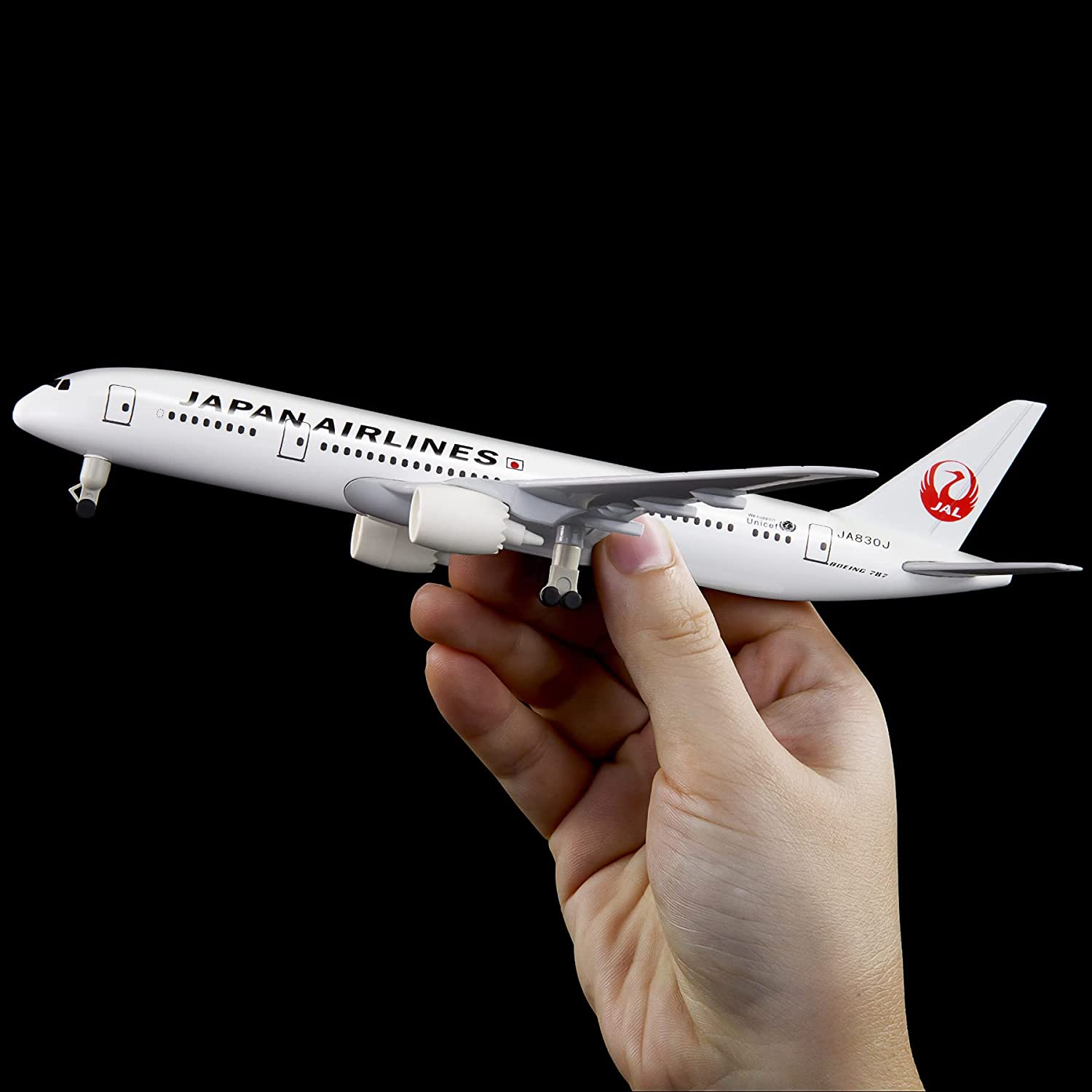 1:300 20cm Japan Airlines B787 Plane Model Alloy Diecast