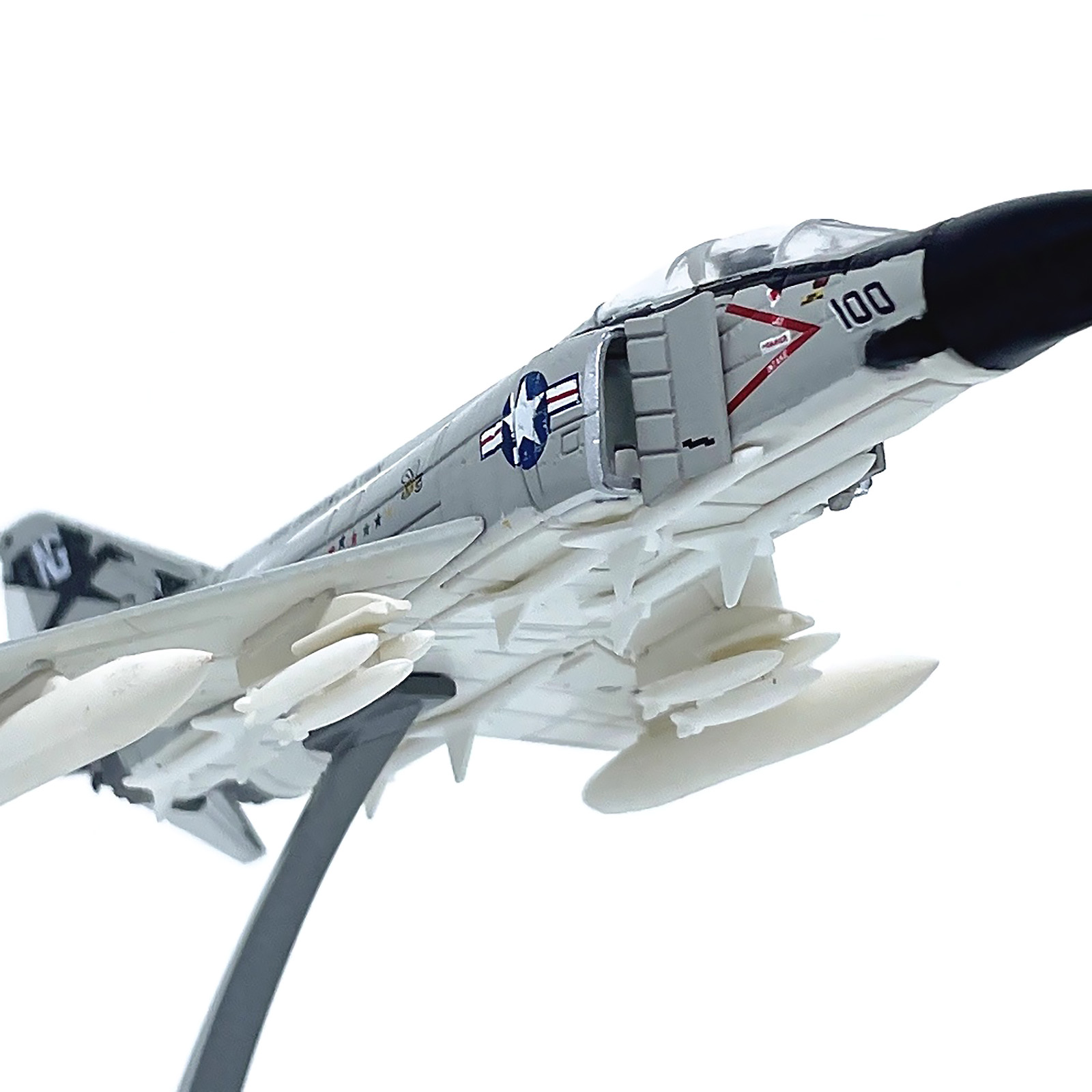 1PCS Brand New Diecast Alloy 1/144 Scale F-4 Phantom II Fighter