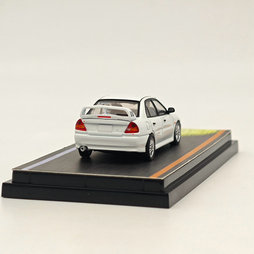 Hobby Japan 1/64 Mitsubishi Lancer RS Evolution IV INITIAL D White