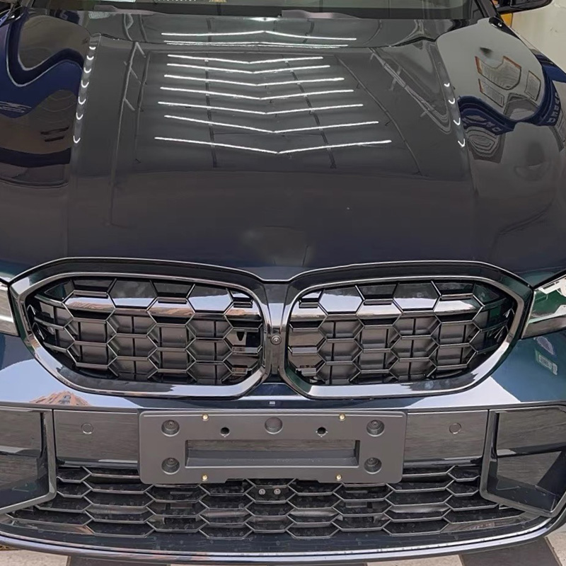 Gloss Black Front Kidney Grille W/ camera hole For BMW G20 LCI