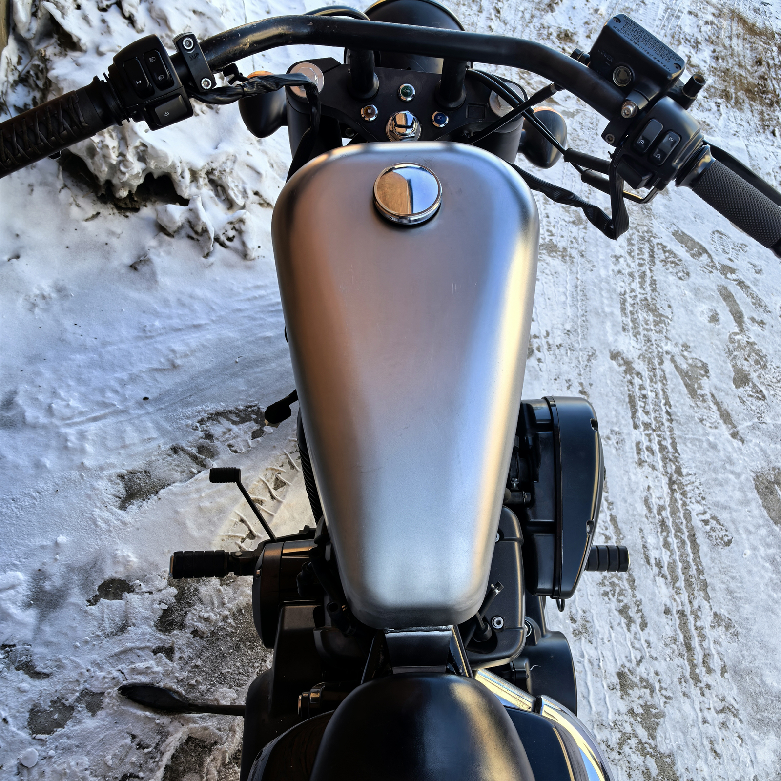 Motorcycle Petrol Gas Fuel Tank W/ Cap For HONDA VT750 SHADOW 750