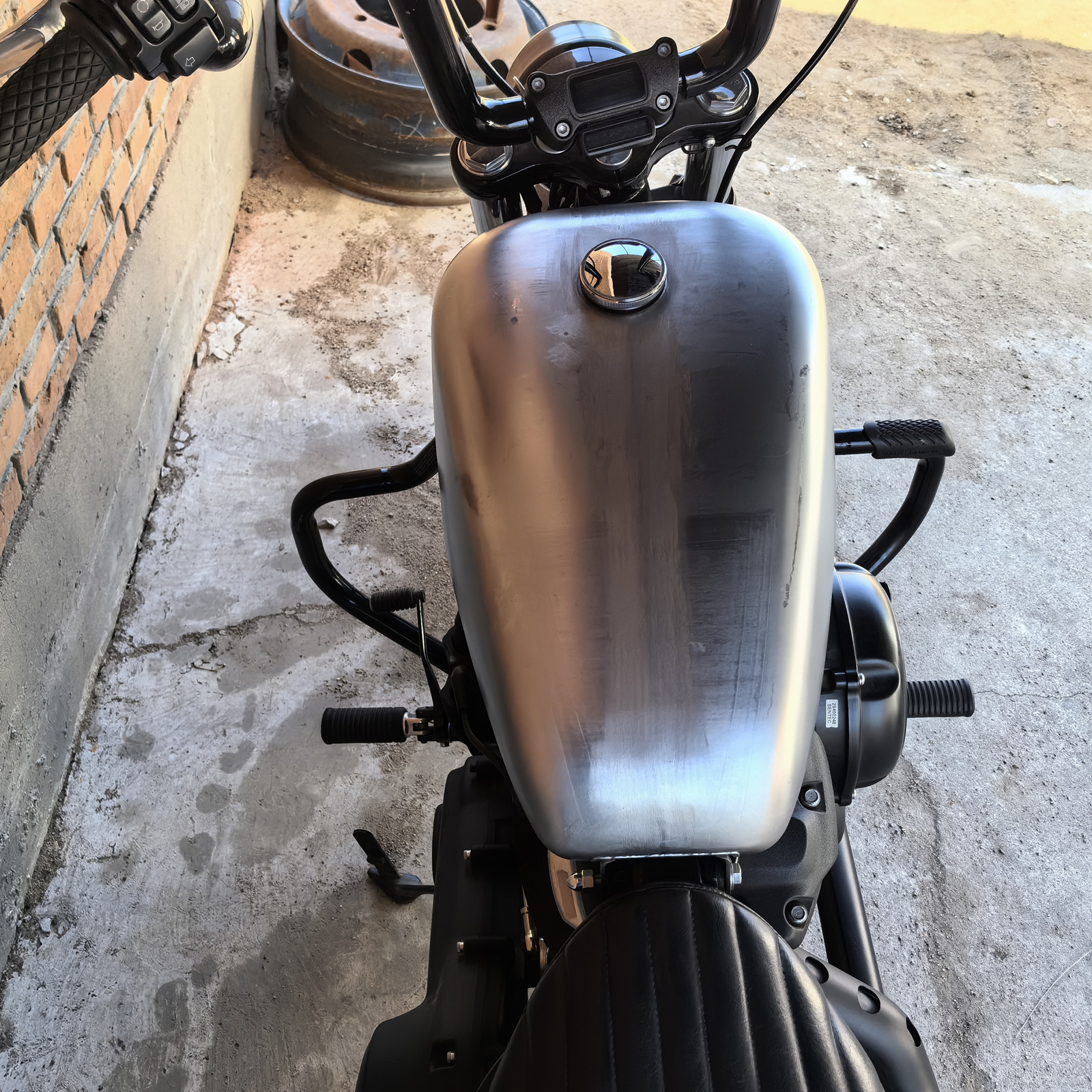 ヒロミ　 ハーレーダビッドソン FXBBS フューエルタンク 2019-2024 Harley Softail Street Bob FXBB 2023 Petrol Fuel Tank Oil