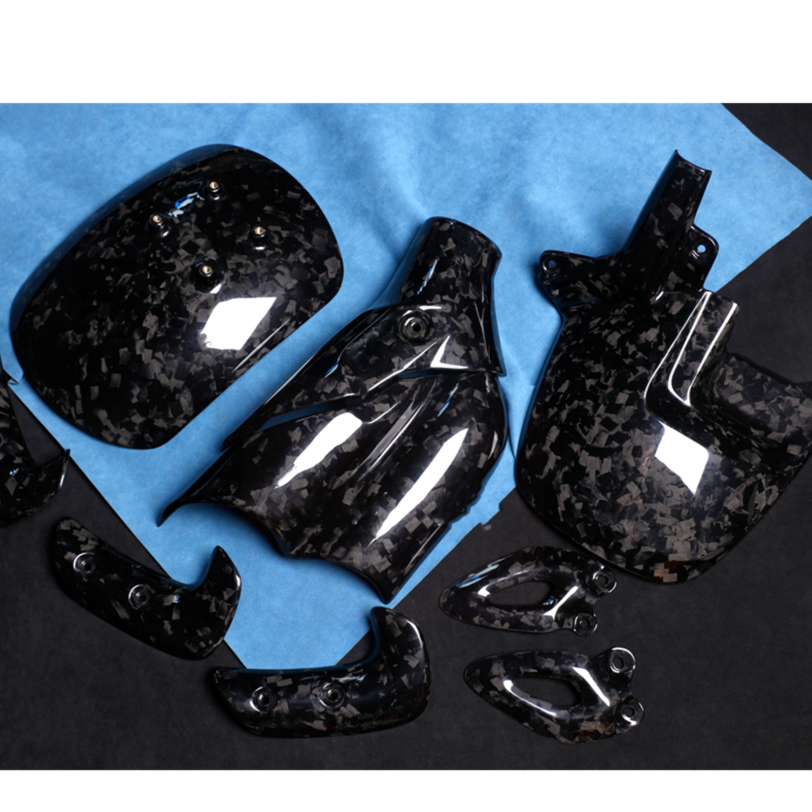 1x Rear Wheel Fender Mudguard Guard Cover For Triumph Rocket 3