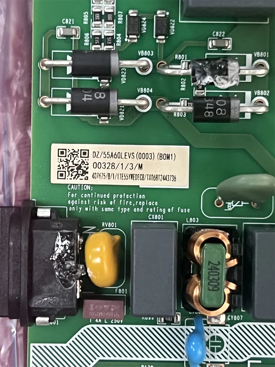Original Mainboard RSAG7.820.13696 ROHHisense 55 inch TV DZ
