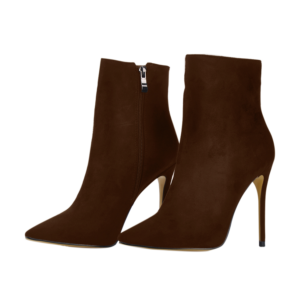 heeled boots pointed toe