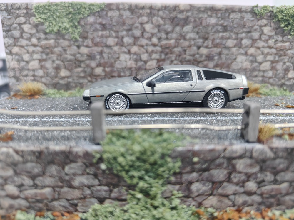 MJ 1:64 DMC-12 DeLorean Back To The Future Time Machine