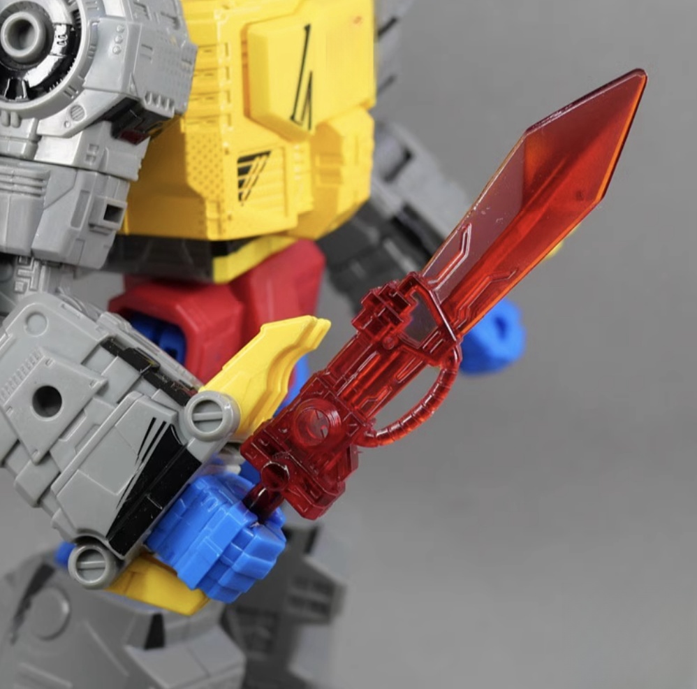 Crown Transparent Sword Filler Upgrade Kit For SS86 Comic Grimlock