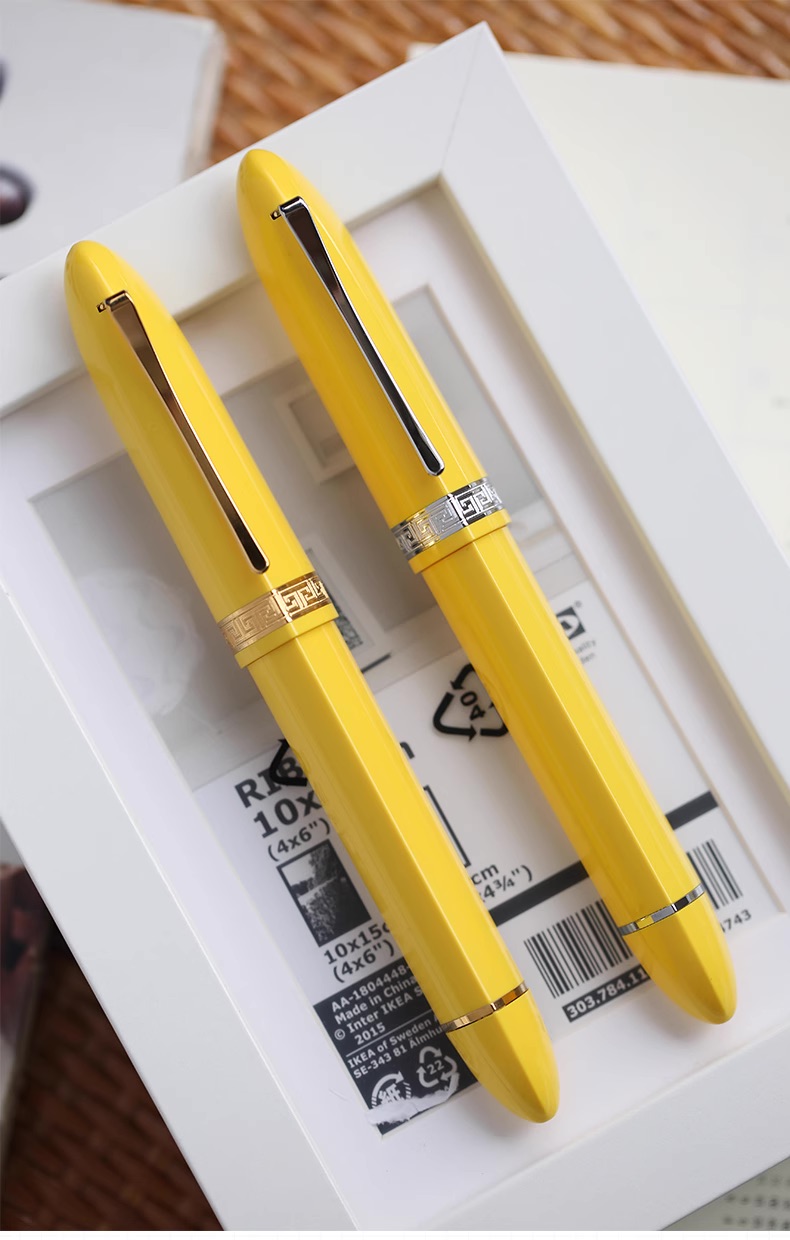 モフリン　ゴールド　moflin Majohn V60 Curved Triangular Piston Fountain Pen Resin