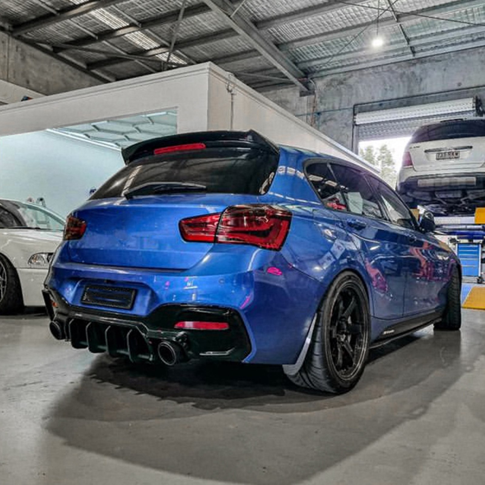 BMW 1 Series F20 F21 Pre-LCI Gloss Black Rear Diffuser Lip – M135i / M140i Style W/ LED Reflector