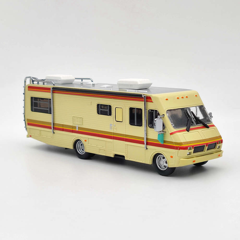 Greenlight 1/64 1986 Fleetwood Bounder Breaking Bad Rare Diecast